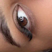 تخفیف ویژه آموزش اکستنشن مژه به جا ۸۹۰۰فقط۲۱۰۰