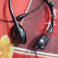 هدفون با سیم ، و میکروفون