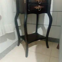 میز تلفن سالم و بدون شکستگی