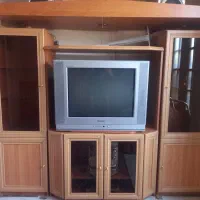 تلویزیون ۲۹ اینچ سامسونگ با میز و بوفه بزرگ mdf