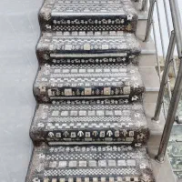 فرش گبه وینتج ۴۶۵ عشایری گلزار