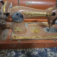 چرخ خیاطی دستی قدیمی خوش رنگ
