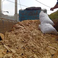 خریدار ضایعات نان خشک هستم کیلویی 35 تا37 برای دام