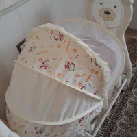 گهواره پشه بند دار|تخت و صندلی بچه|میان جلگه, |دیوار