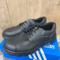 کفش کار سایز ۴۳