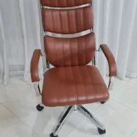 صندلی مدیریتی جک دار باروکش تمام چرم