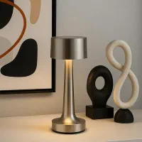 آباژور رومیزی لمسی شارژی در انواع طرح و رنگ|چراغ خواب و آباژور|تهران, امانیه|دیوار