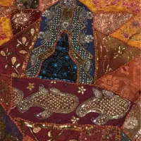 پارچه ابریشمی بسیار قدیمی و نفیس با آستر