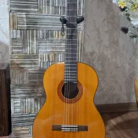 گیتار یاماها C70
