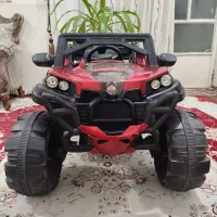 ماشین شارژی جیپ چهار موتوره