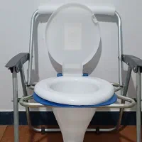 توالت فرنگی تاشو فلزی مدل صندلی