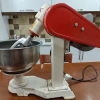 دستگاه خمیرساز خانگی