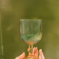 جام  . گیلاس شیشه ایی