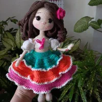 عروسک بافتنی