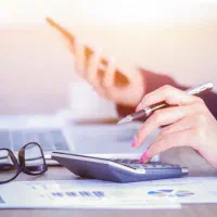 استخدام حسابدار خانم      ( کارشناس حسابداری)