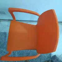 صندلی پلاستیکی ناصرپلاستیک نارنجی دست دوم در حد نو|صندلی و نیمکت|آمل, |دیوار
