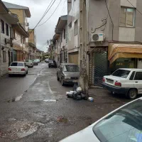 یک دهنه مغازه فروشی...