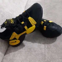 کتونی زنانه سایز۳۹