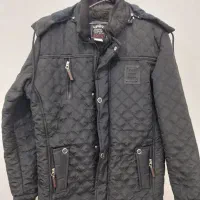 کاپشن|لباس|اهواز, منبع اب|دیوار