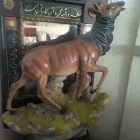 مجسمه ی گوزن و لوستر 6 شاخه