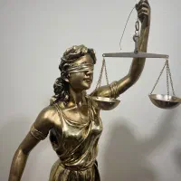 وکیل پایه یک دادگستری