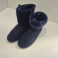 بوت سرمه ای