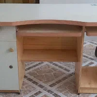 میز کامپیوتر