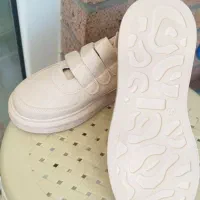 کفش اسپورت سایز ۳۷|کیف، کفش، کمربند|کاشان, مفتح|دیوار