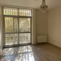 ۲۰۰ متر ۳ خواب/ کم واحد، نورشمال و جنوب/ پاسداران