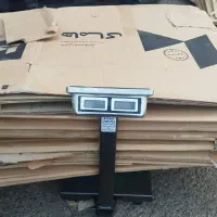 مرکز خریدو فروش کتاب،کارتون کاغذو،، بالاترین درمحل
