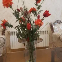 گلدان کریستالی همراه با گل