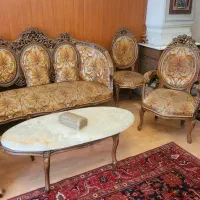 مبل سلطنتی (فرحی) چوب گردو ۹ نفره (قیمت توافقی)|مبلمان خانگی و میز عسلی|تهران, میرداماد|دیوار