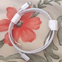 سیم شارژر گوشی آیفون