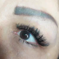 اکستنشن مژه و لیفت و لمینت مژه و ابرو|خدمات آرایشگری و زیبایی|بندر انزلی, جهانگانی|دیوار