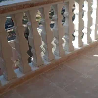 به یک کارگر کاشیکاری نیاز دارم