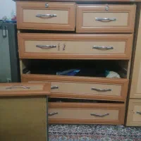 یک عدد کمد جا لباسی دو در با یک عدد دلاور کشویی|جاکفشی، کمد، دراور|ملایر, |دیوار