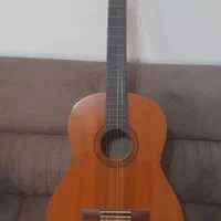 گیتار یاماها c40