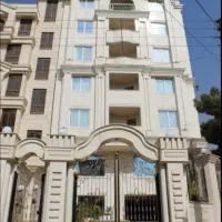 بنا،کار بنایی ازصفر تاصد انجام میدهم .