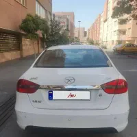 جک j5 اتوماتیک