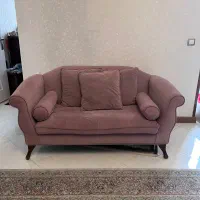 کاناپه برند ( هنر چوب) و بوفه تمیز و شیک چوبی