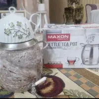 کتری رو گازی و قوری نو با کارتن