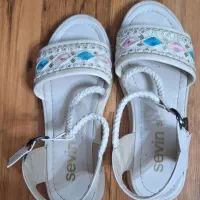 کفش سایز ۳۸ قیمت ۵۵۰ تمن