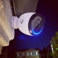 نصب تعمیر عیب یابی دوربین مداربسته و دزدگیر‌اماکن