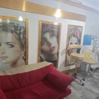 سالن زیبایی زنانه با تمام امکانات