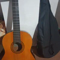 گیتار یاماها c40 در حد