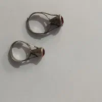 انگشتر قدیمی عکس مشخص ومعلومه از قدیمی بودنش