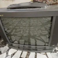 تلویزیون قدیمی کاملا سالم.با خریدار واقعی راه میام|تلویزیون و پروژکتور|فومن, |دیوار