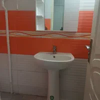 روشویی به همراه آیینه و شیر