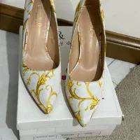 کفش مجلسی وارداتی طرح ورساچه سایز ۴۰ و ۳۶