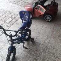 ماشین شارژی BMW و دوچرخه